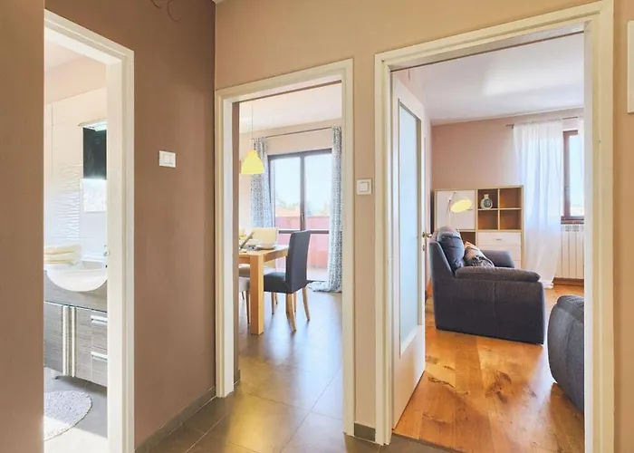 Dea Vista Apartment